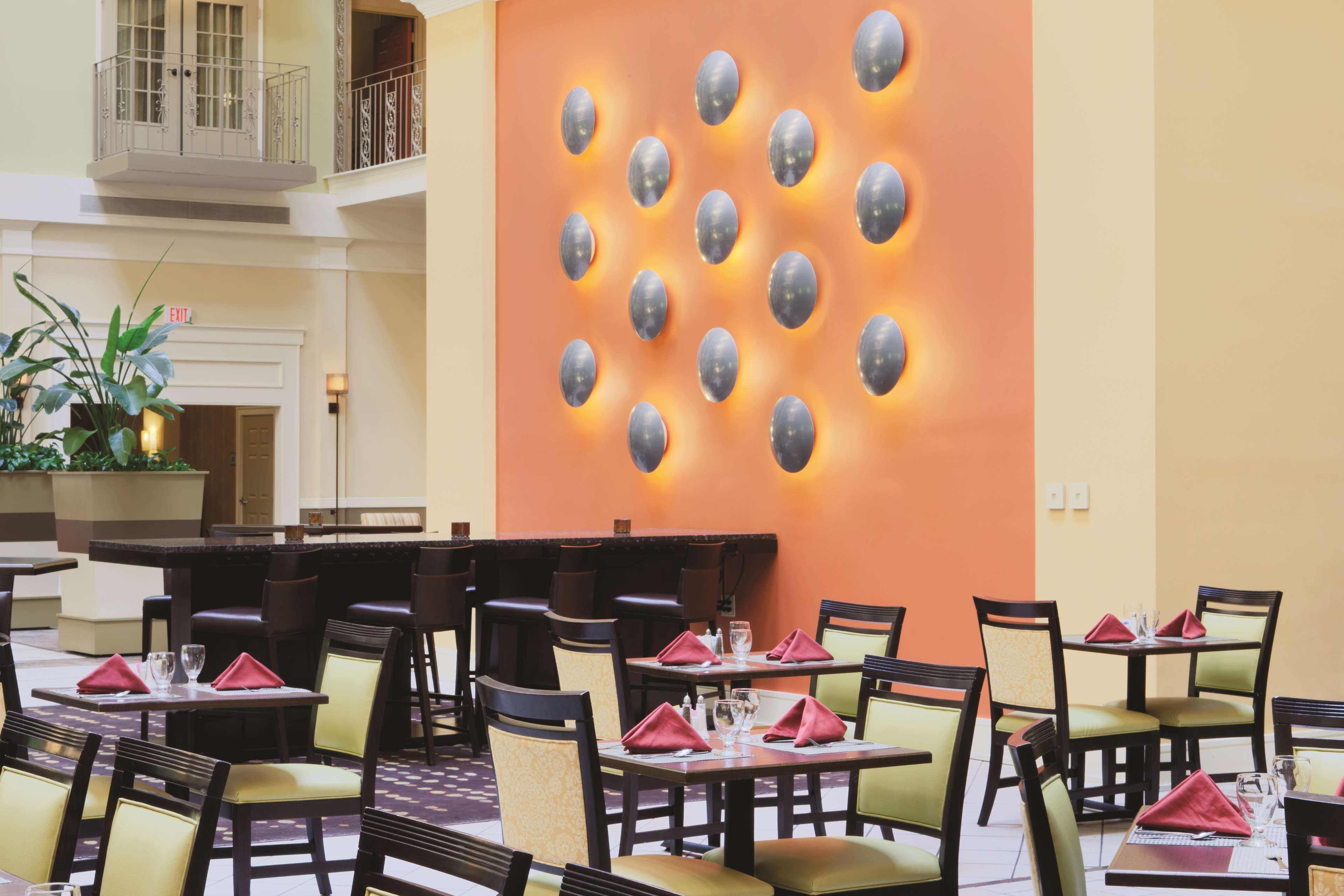 Doubletree Suites By Hilton At The Battery Atlanta Smyrna Exterior foto